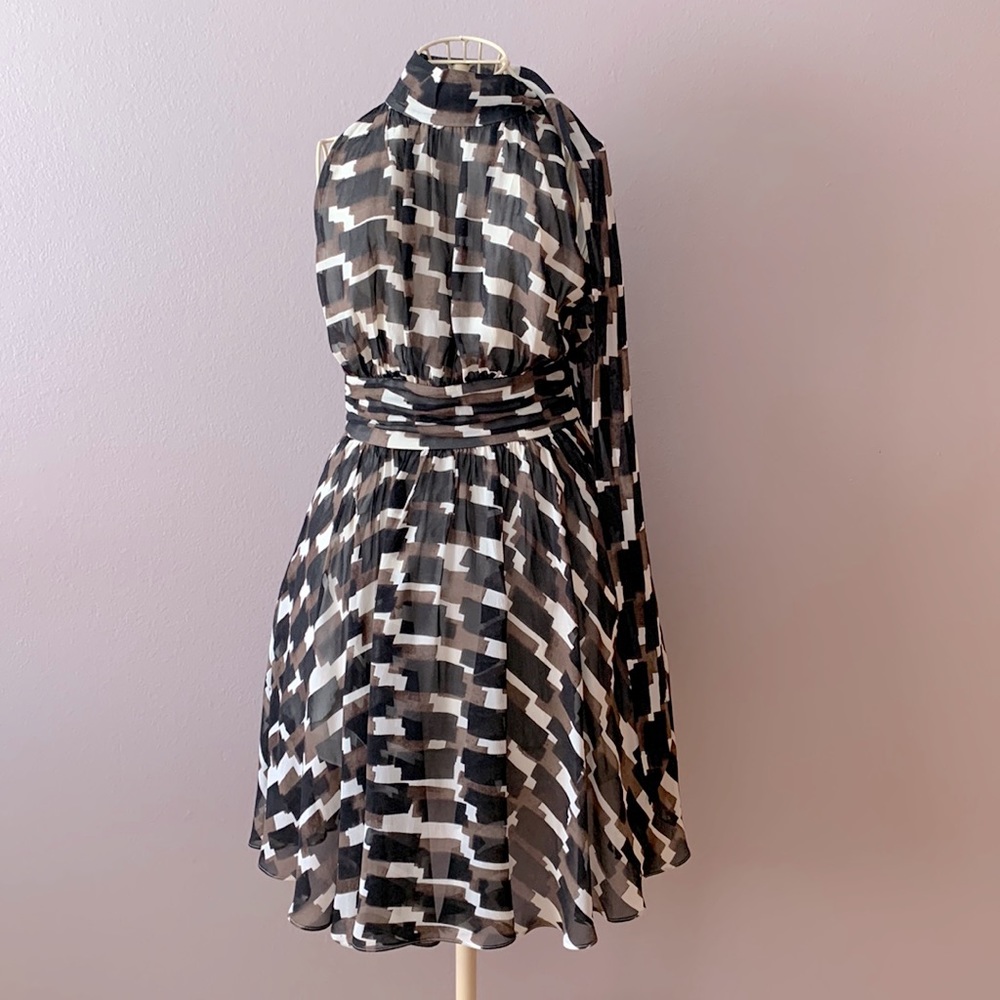 📍FIRM📍Silk Halter dress BROWN Print 🤎 with pockets
